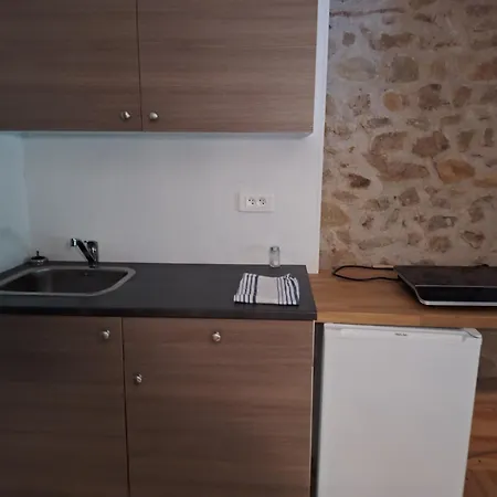 Apartment Chevre Saint-Priest-en-Murat
